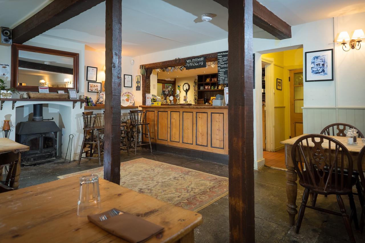 The Chetnole Inn Exteriér fotografie
