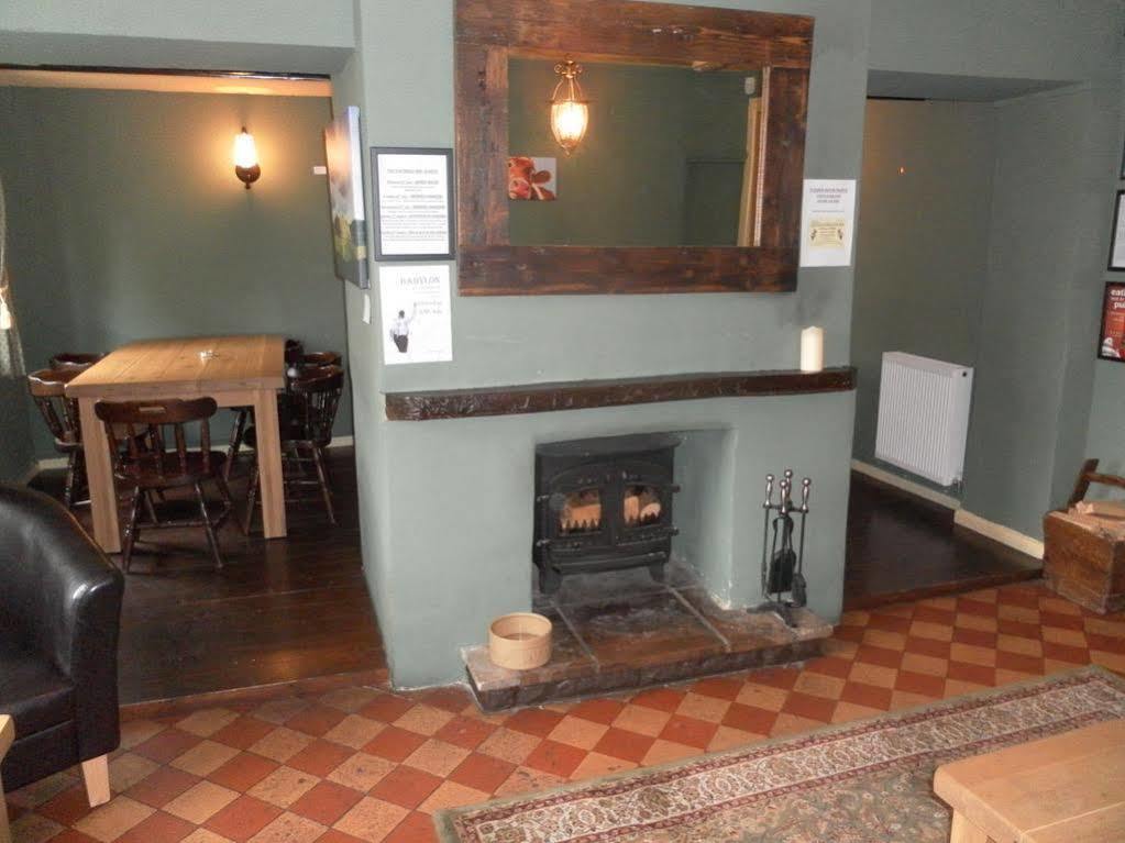 The Chetnole Inn Exteriér fotografie